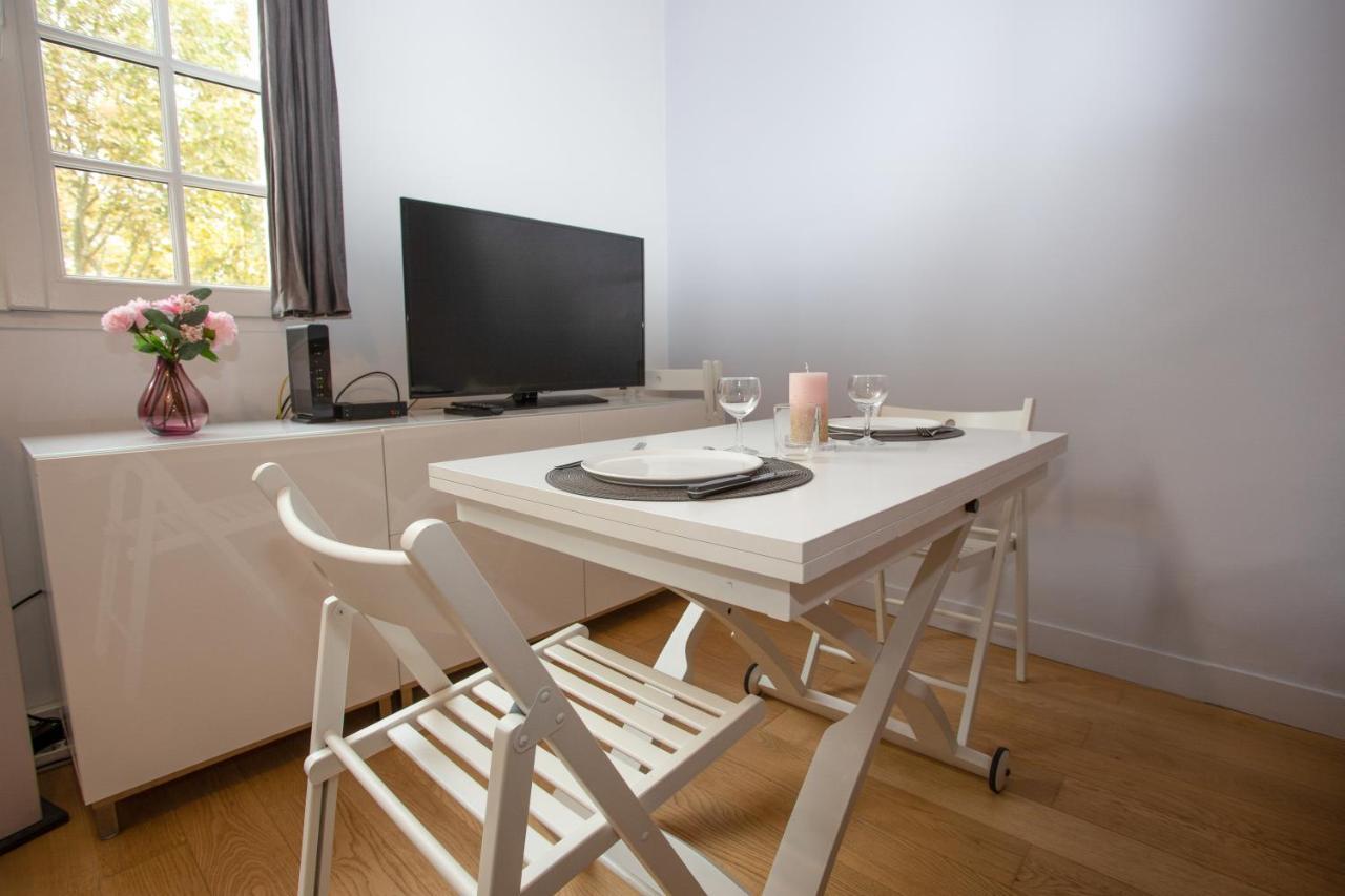 Le Duplex Apartment Versailles Exterior foto